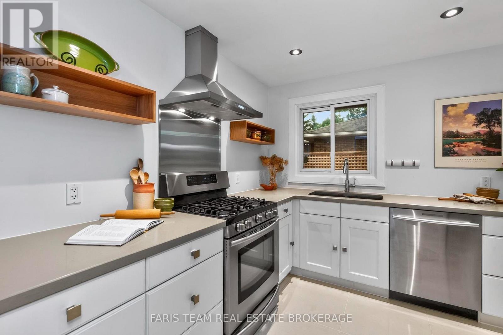 44 JEFFERY STREET - 10