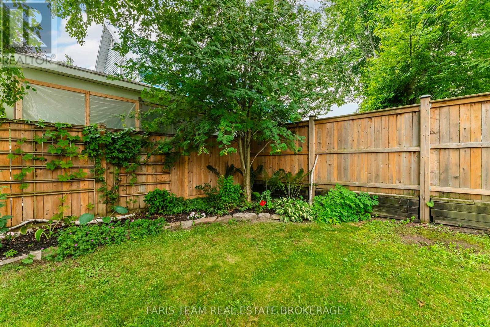 44 JEFFERY STREET - 43