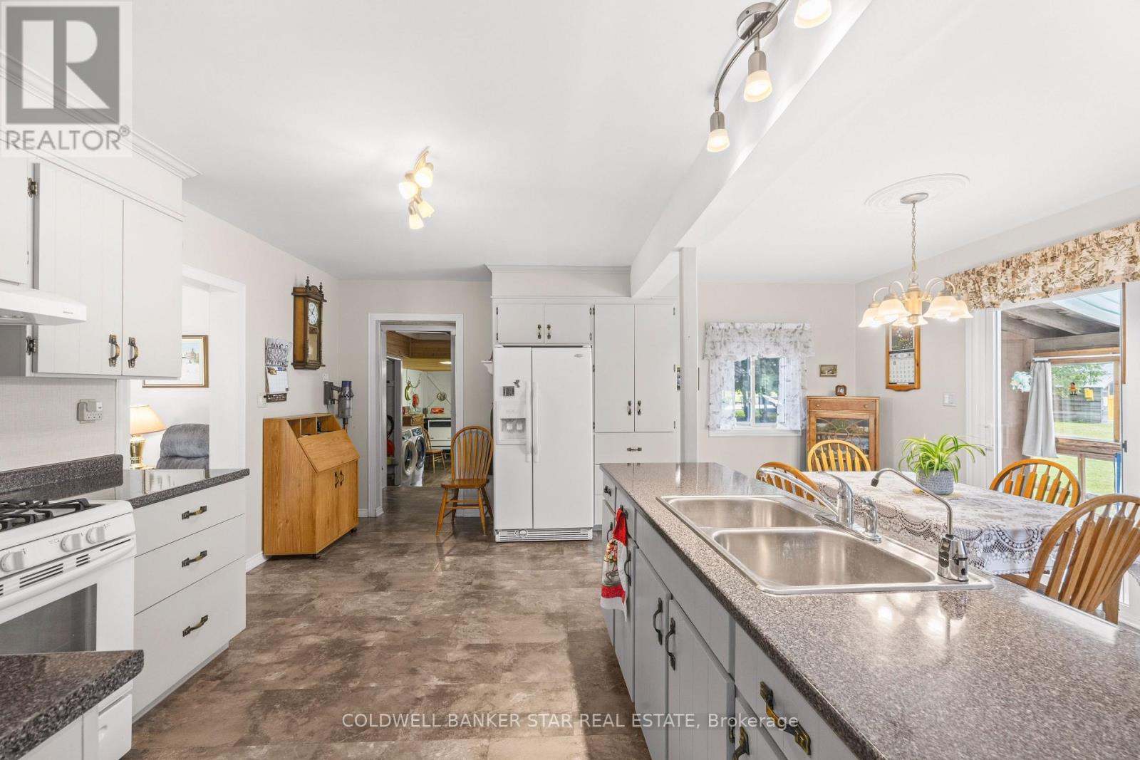 923272 ROAD 92 ROAD - 14