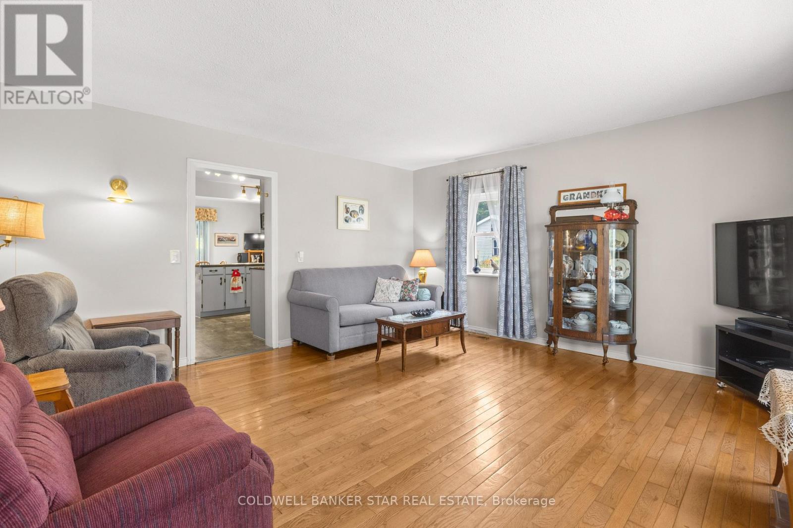 923272 ROAD 92 ROAD - 8