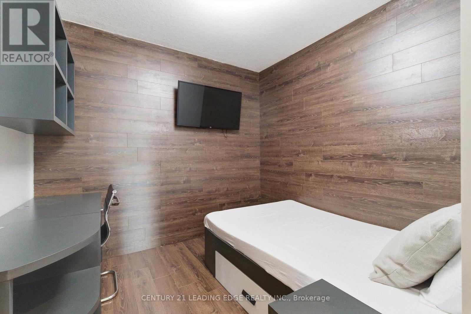 #C533 330 PHILLIP STREET - 16