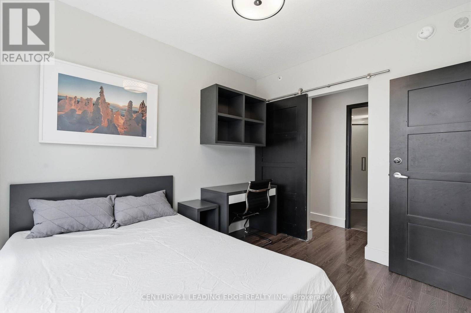 #C533 330 PHILLIP STREET - 10