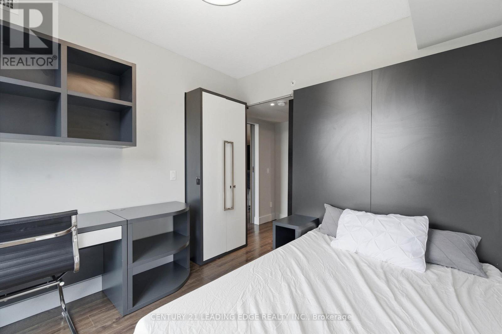 #C533 330 PHILLIP STREET - 14