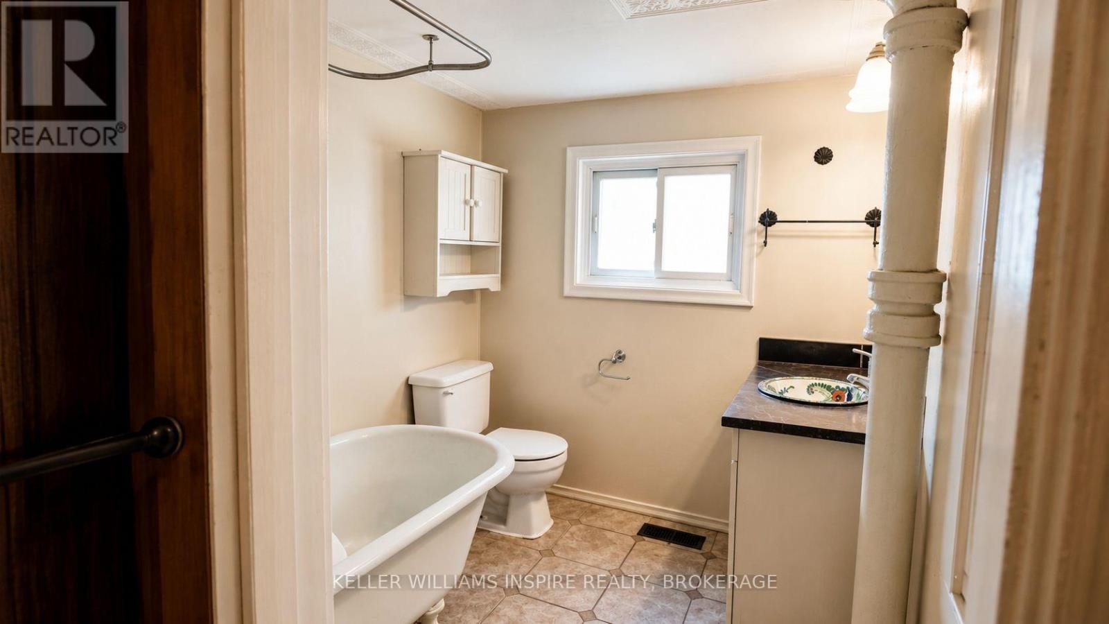 92 ELM STREET - 15