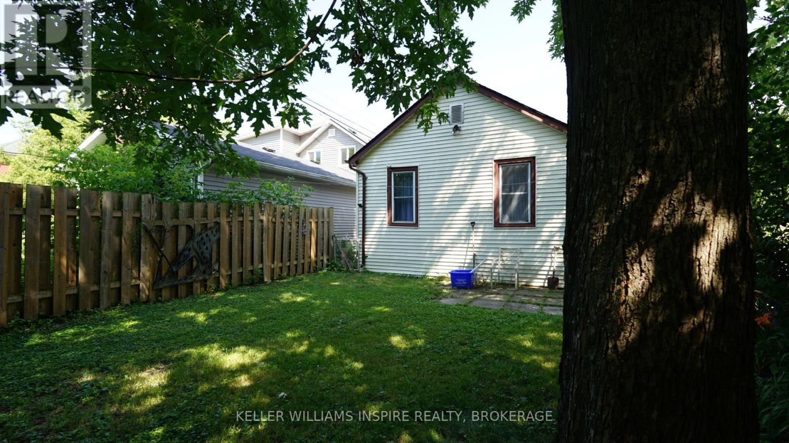 92 ELM STREET - 17