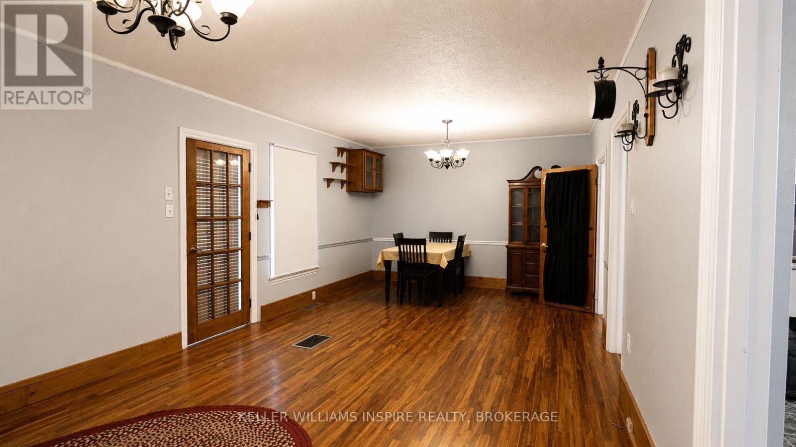 92 ELM STREET - 5