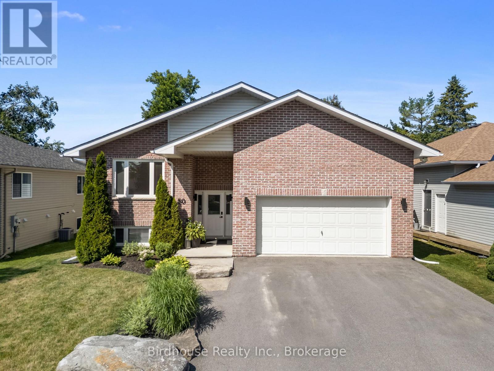 50 BIRCH CRESCENT - 1