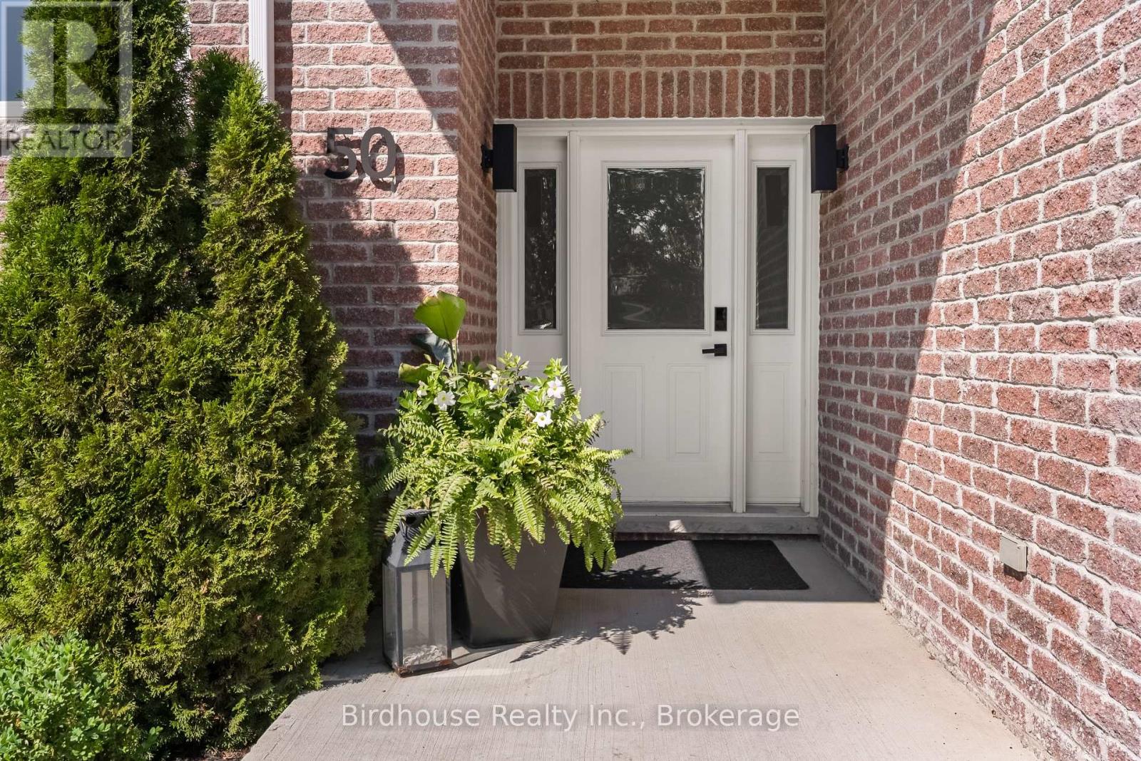 50 BIRCH CRESCENT - 3