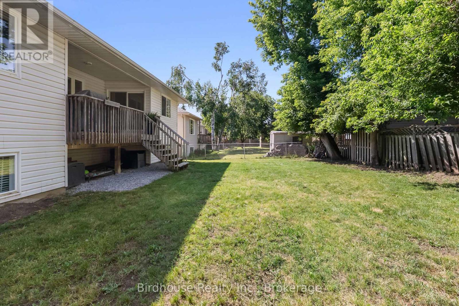 50 BIRCH CRESCENT - 33