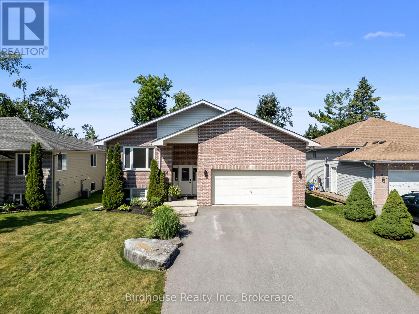 50 BIRCH CRESCENT - 35