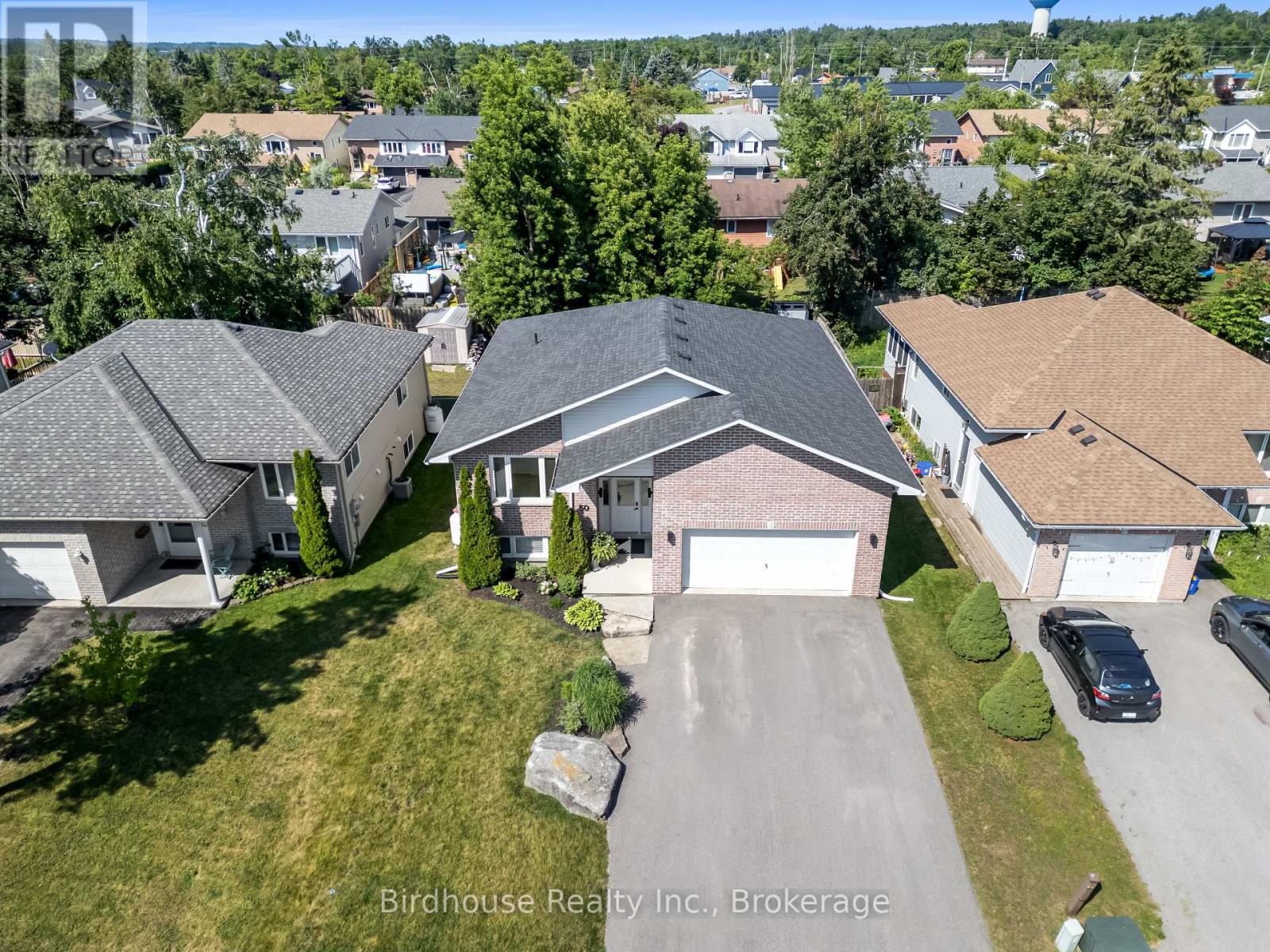 50 BIRCH CRESCENT - 36
