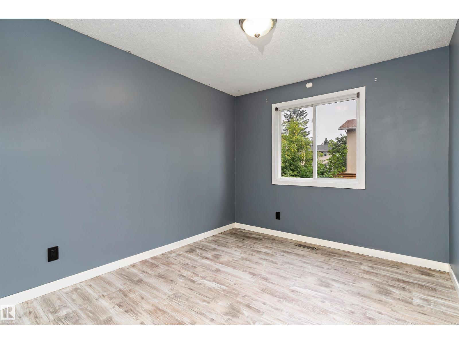 10930 BEAUMARIS RD NW - 8