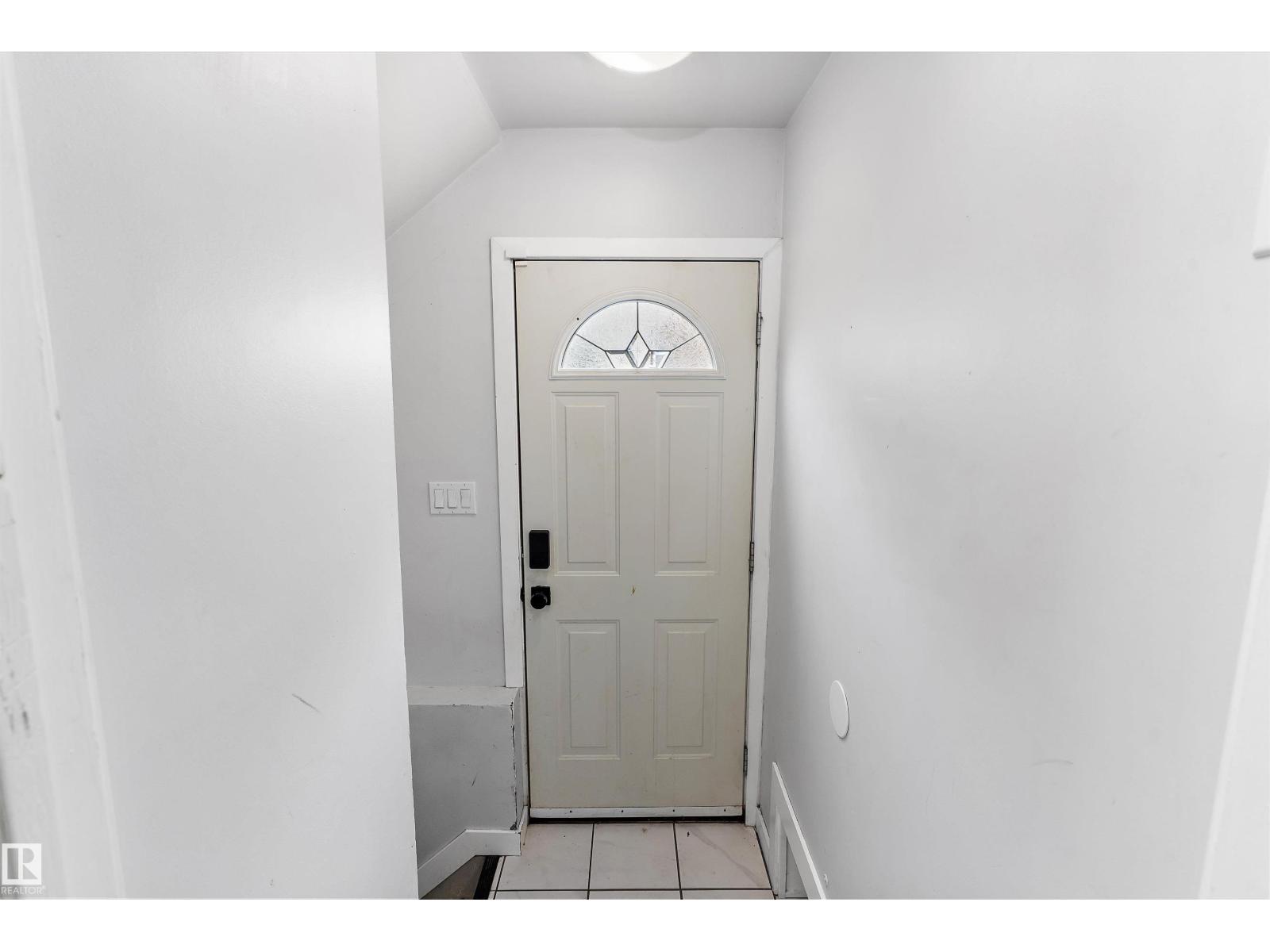 10930 BEAUMARIS RD NW - 26