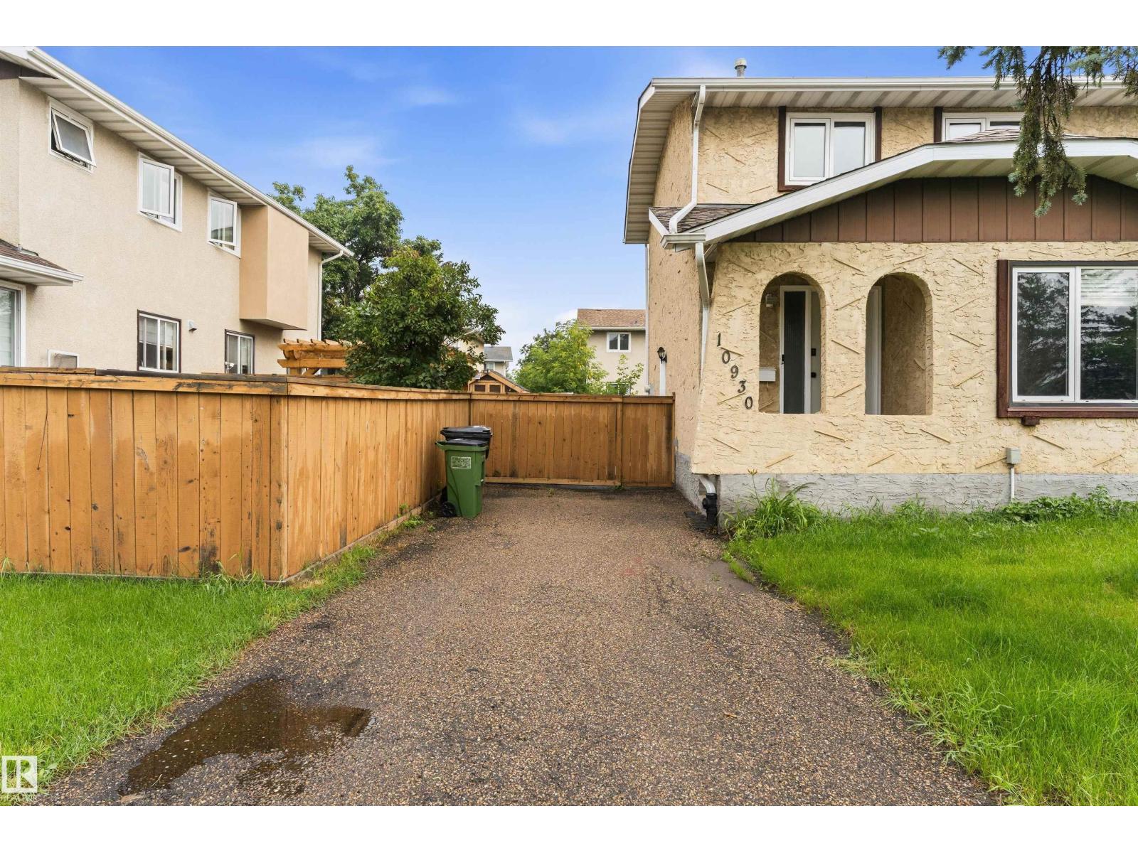10930 BEAUMARIS RD NW - 38