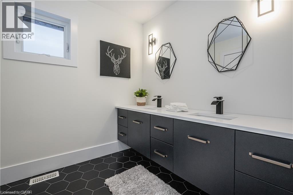 39 COULTER Street - Image 15