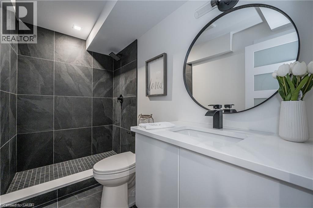 39 COULTER Street - 31