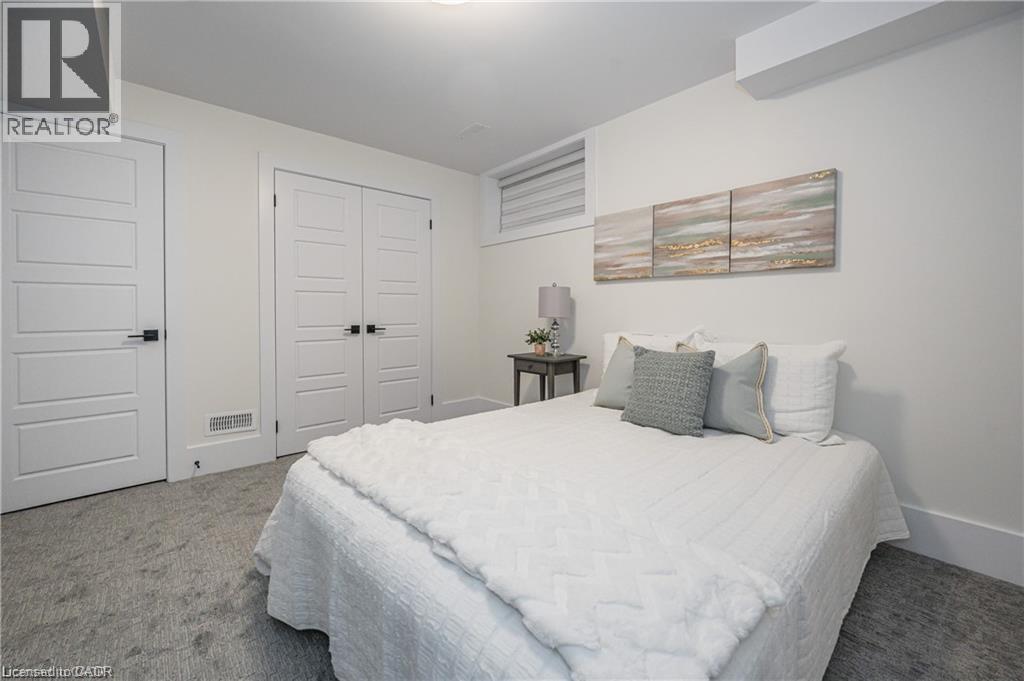 39 COULTER Street - 33