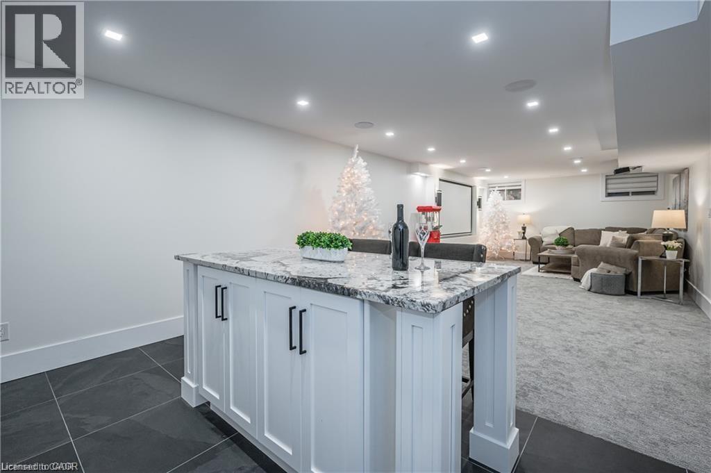 39 COULTER Street - 30