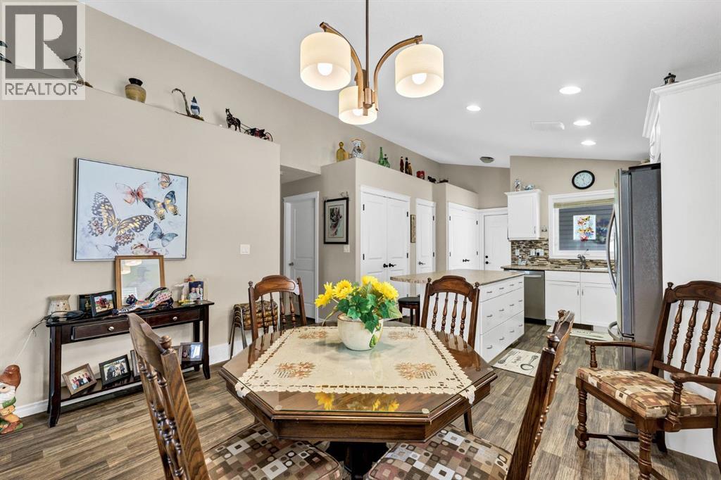 159 Chartwell Row SE - 14