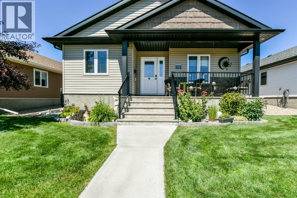 159 Chartwell Row SE - 1