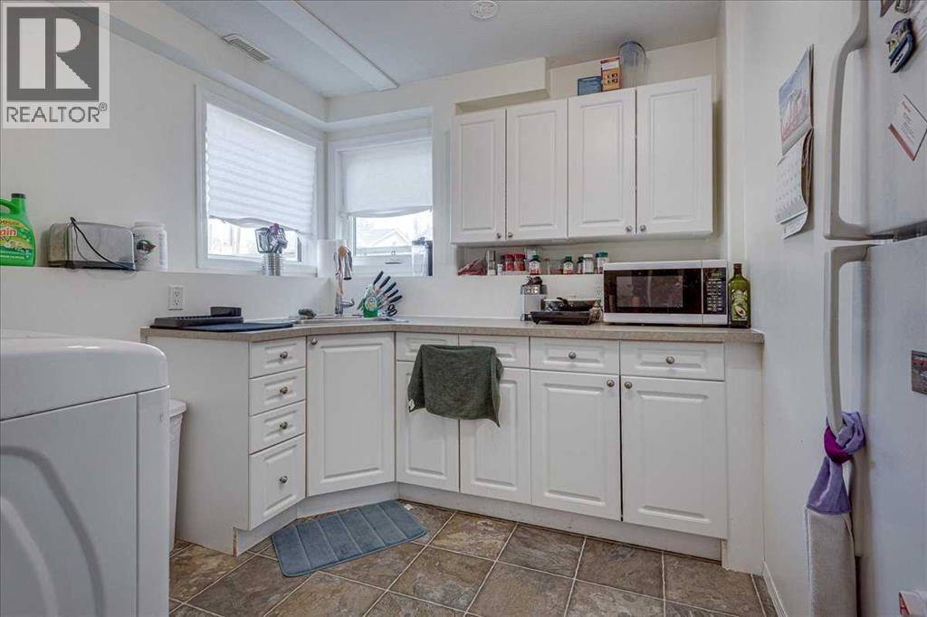 4 HARRISON Road - 30
