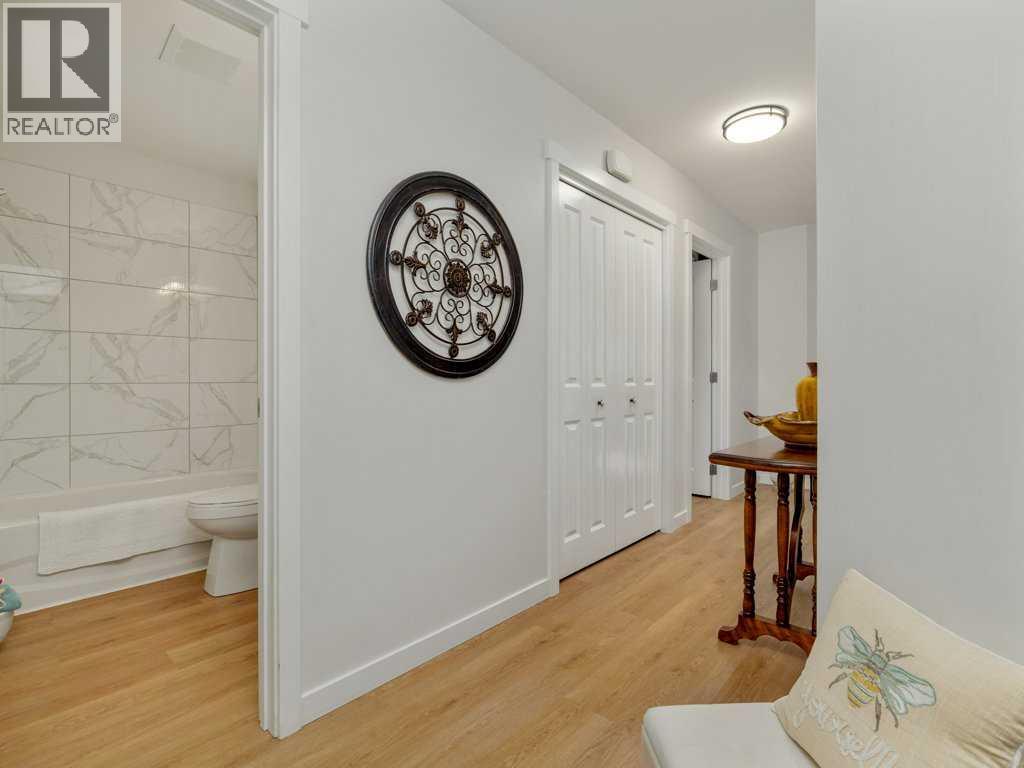 318 Whispering Way - 5