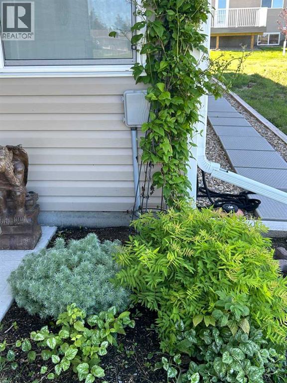 318 Whispering Way - 4