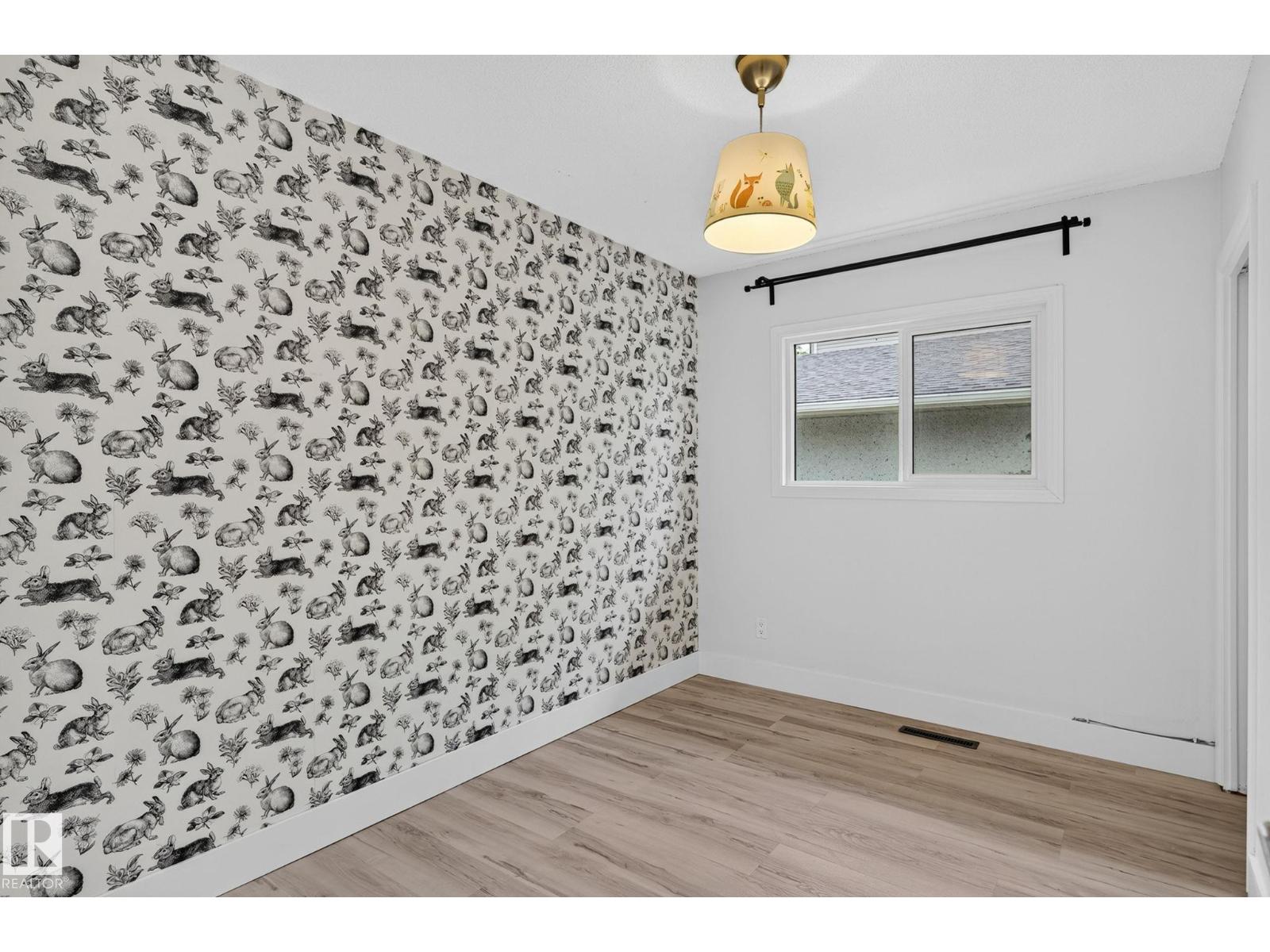 9258 91 ST NW - 20