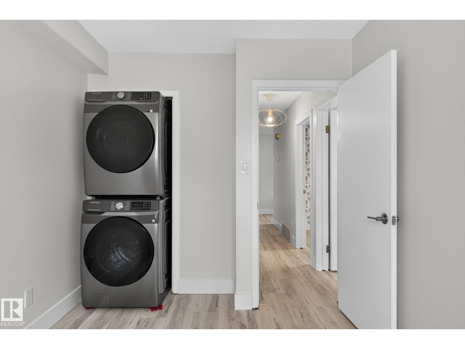 9258 91 ST NW - 26