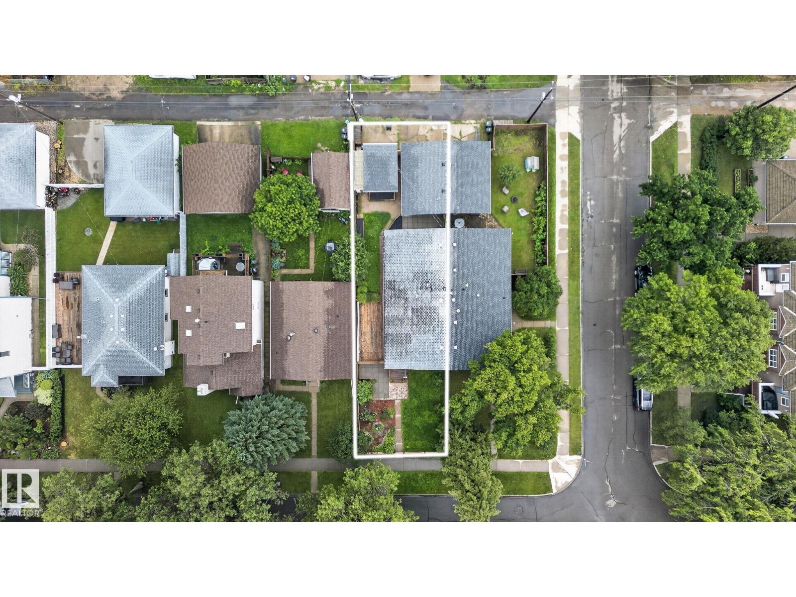 9258 91 ST NW - 60