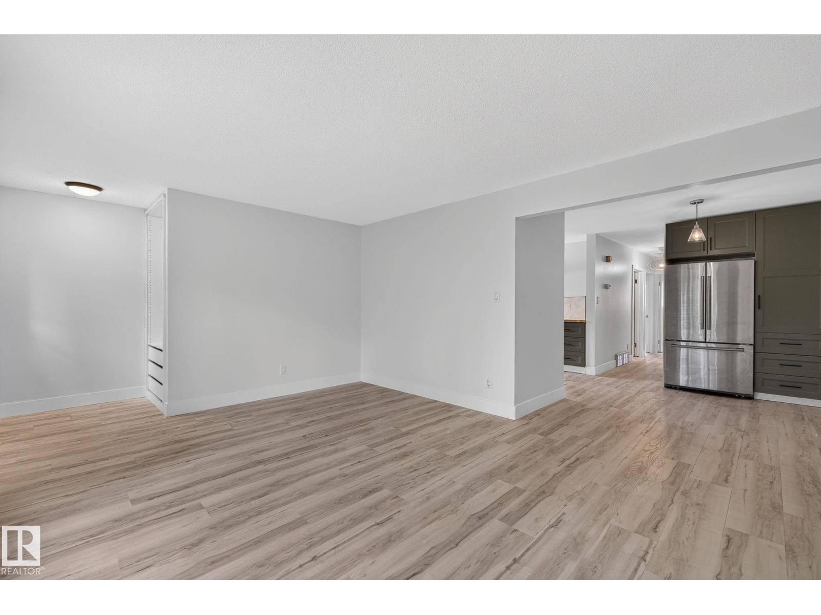 9258 91 ST NW - 7