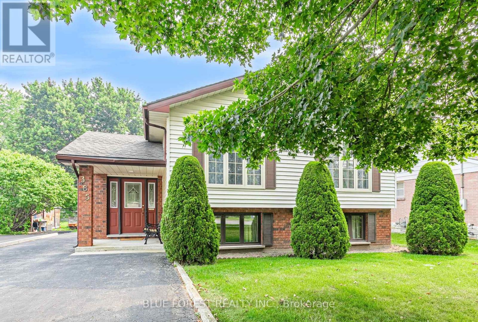 385 WELLINGTON STREET - 1
