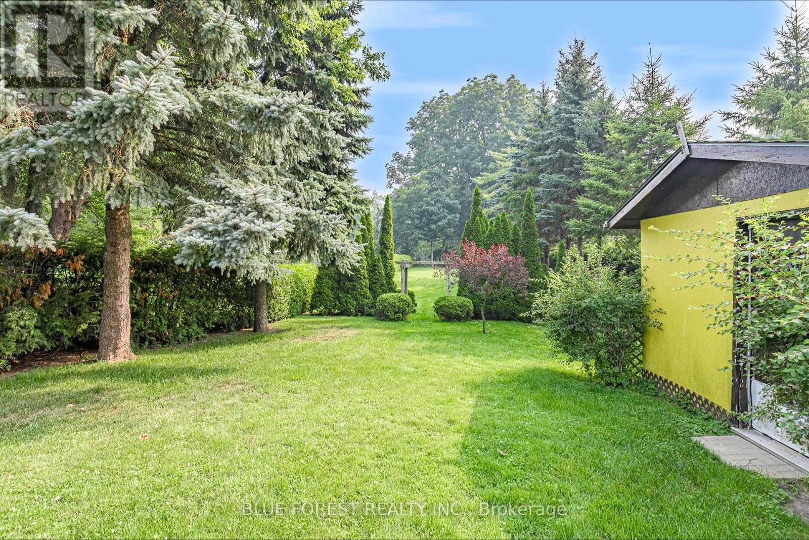 385 WELLINGTON STREET - 29