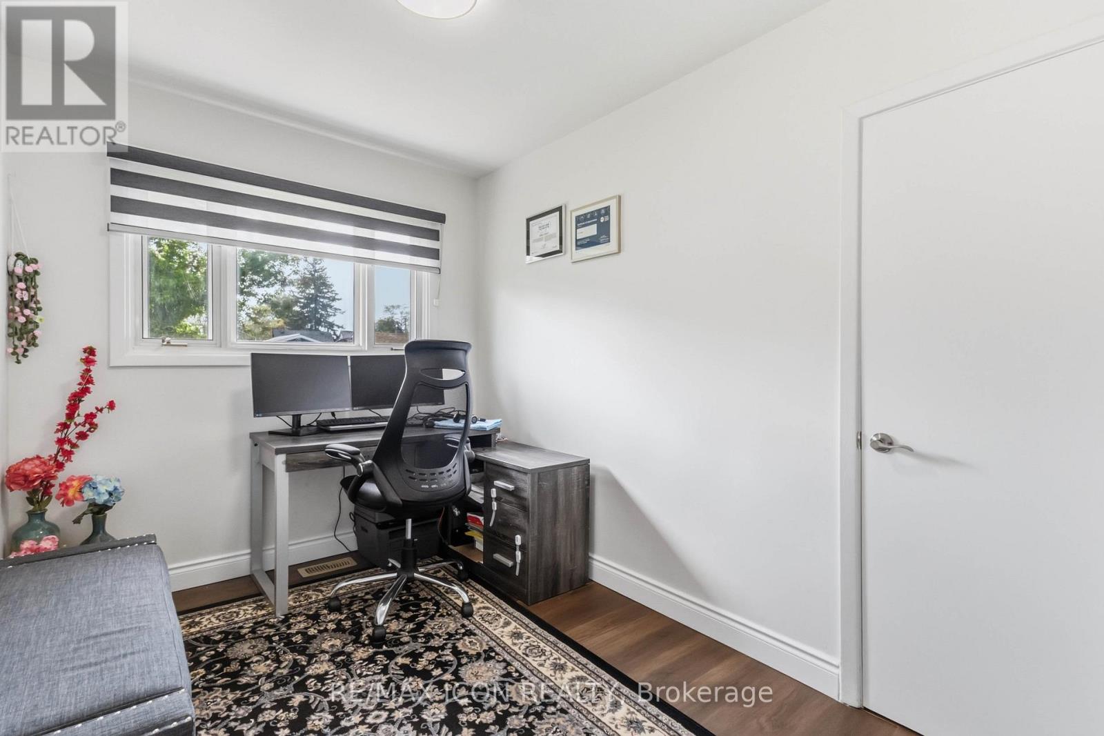 145 GLADSTONE AVENUE - 14