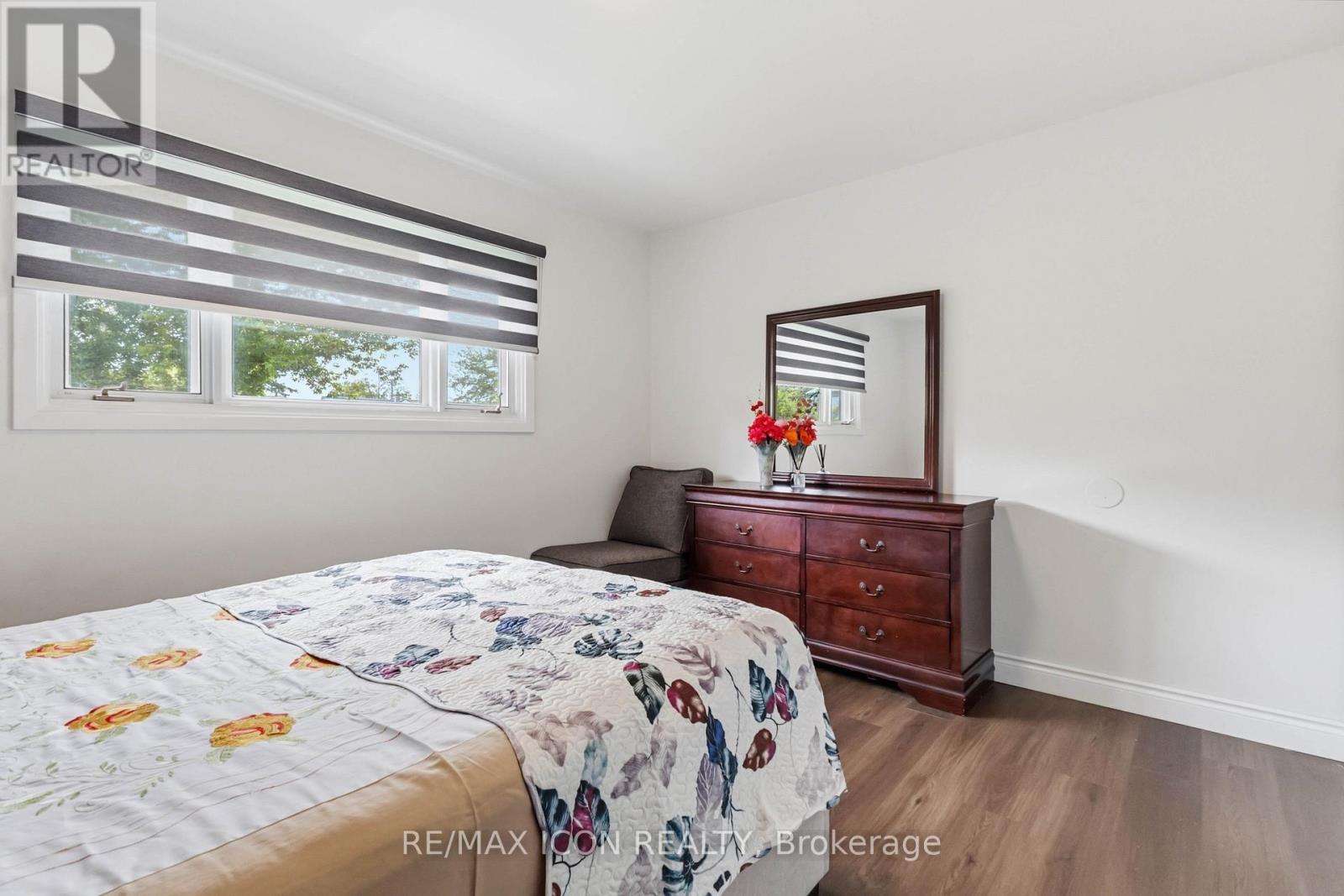 145 GLADSTONE AVENUE - 15