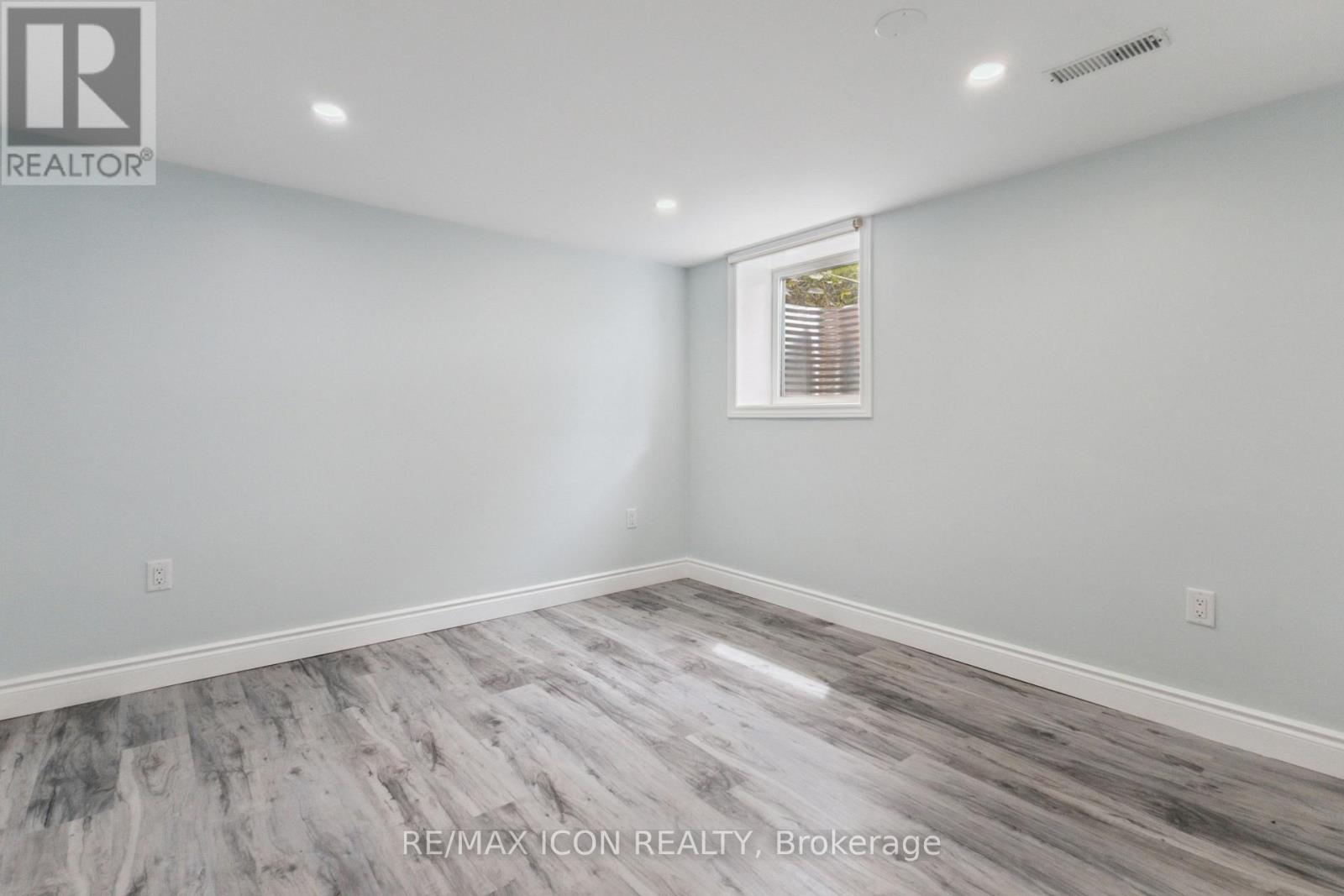 145 GLADSTONE AVENUE - 20