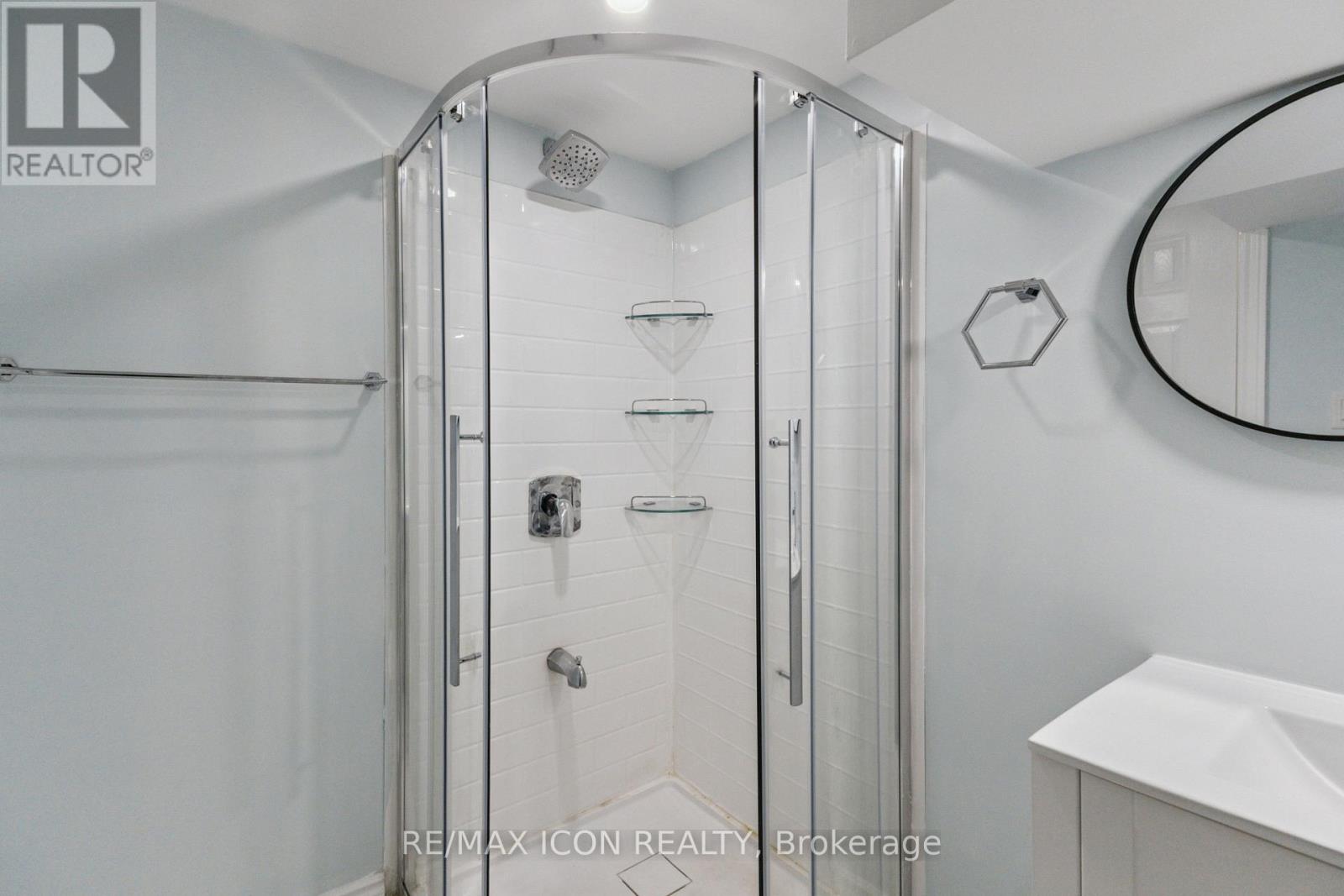 145 GLADSTONE AVENUE - 23
