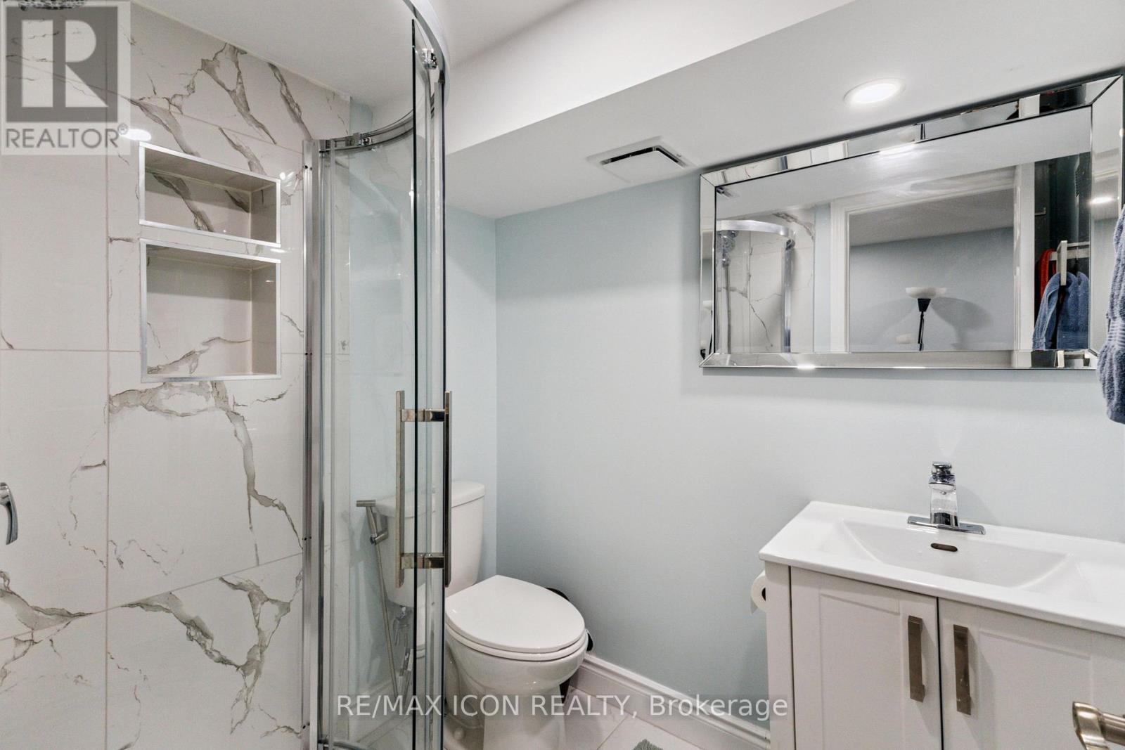 145 GLADSTONE AVENUE - 25