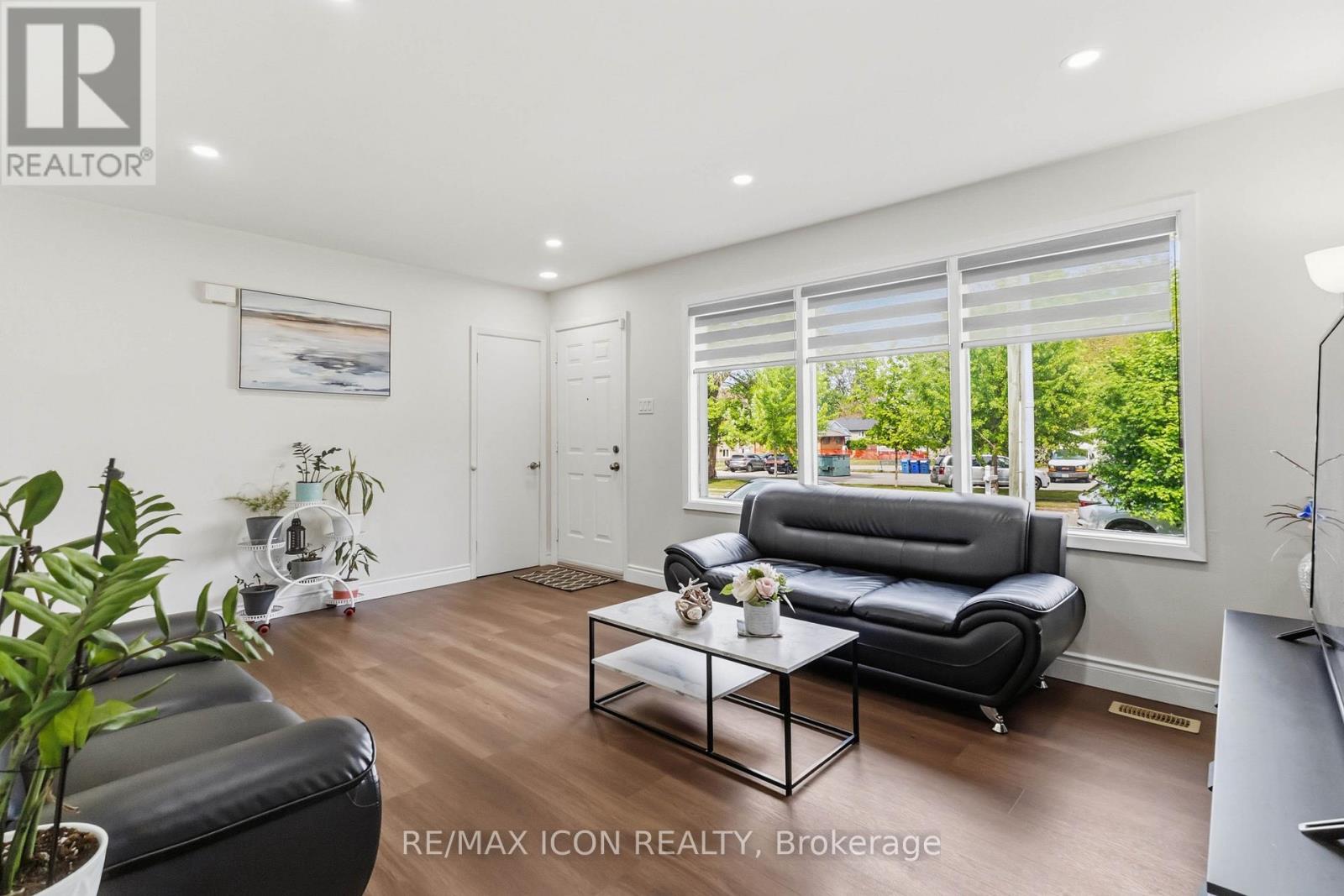 145 GLADSTONE AVENUE - 5