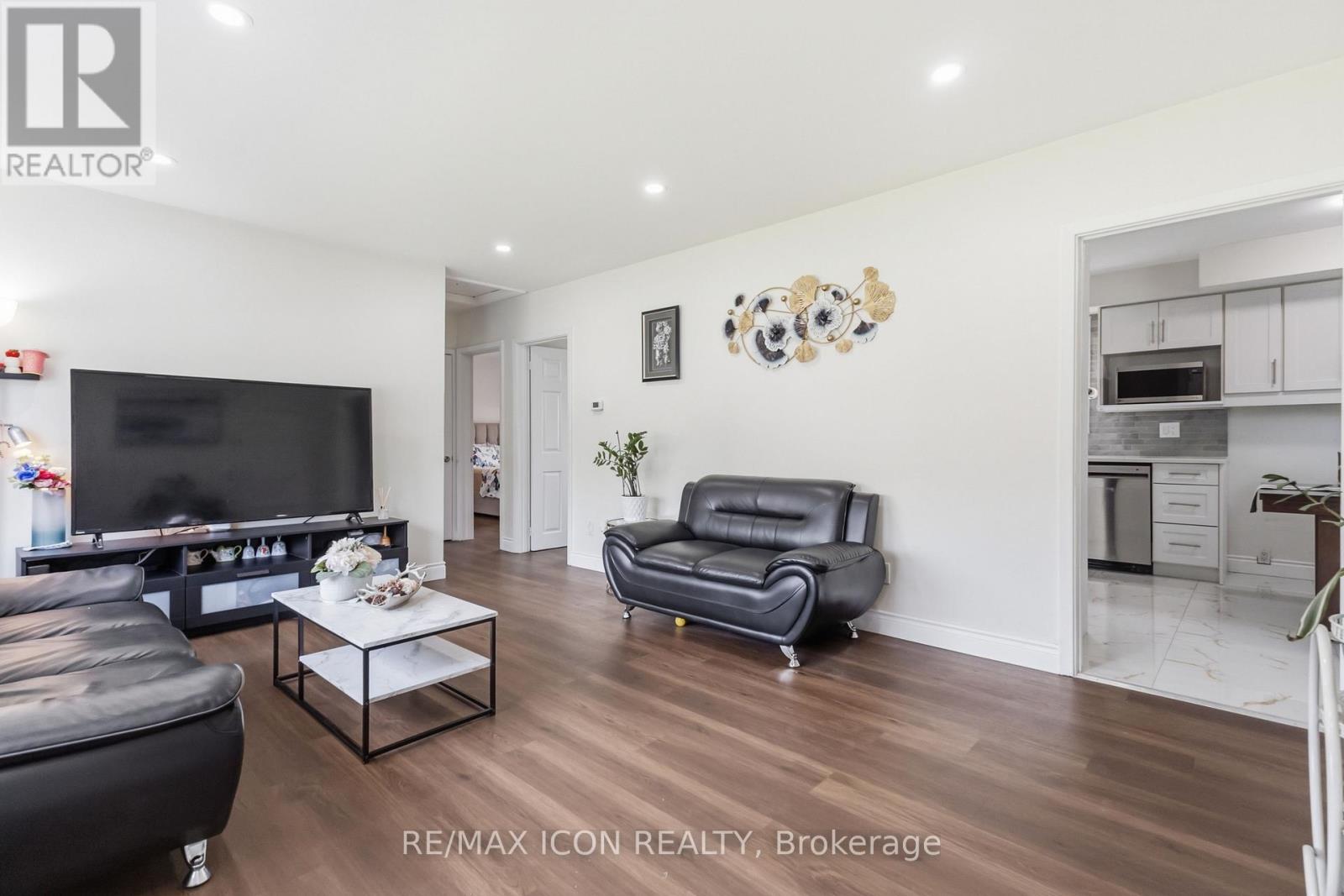 145 GLADSTONE AVENUE - 8
