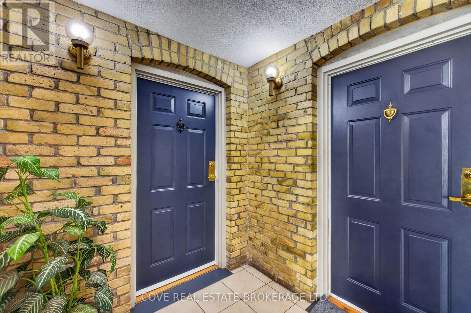 #104 280 QUEENS AVENUE - Image 6