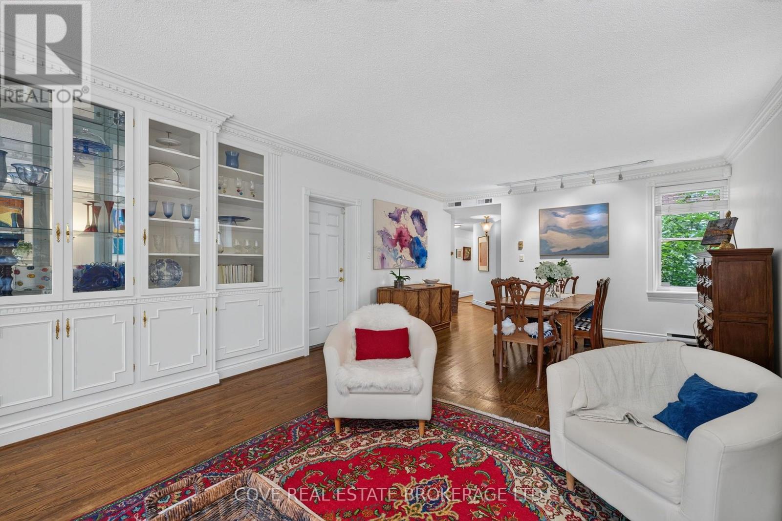 #104 280 QUEENS AVENUE - Image 9