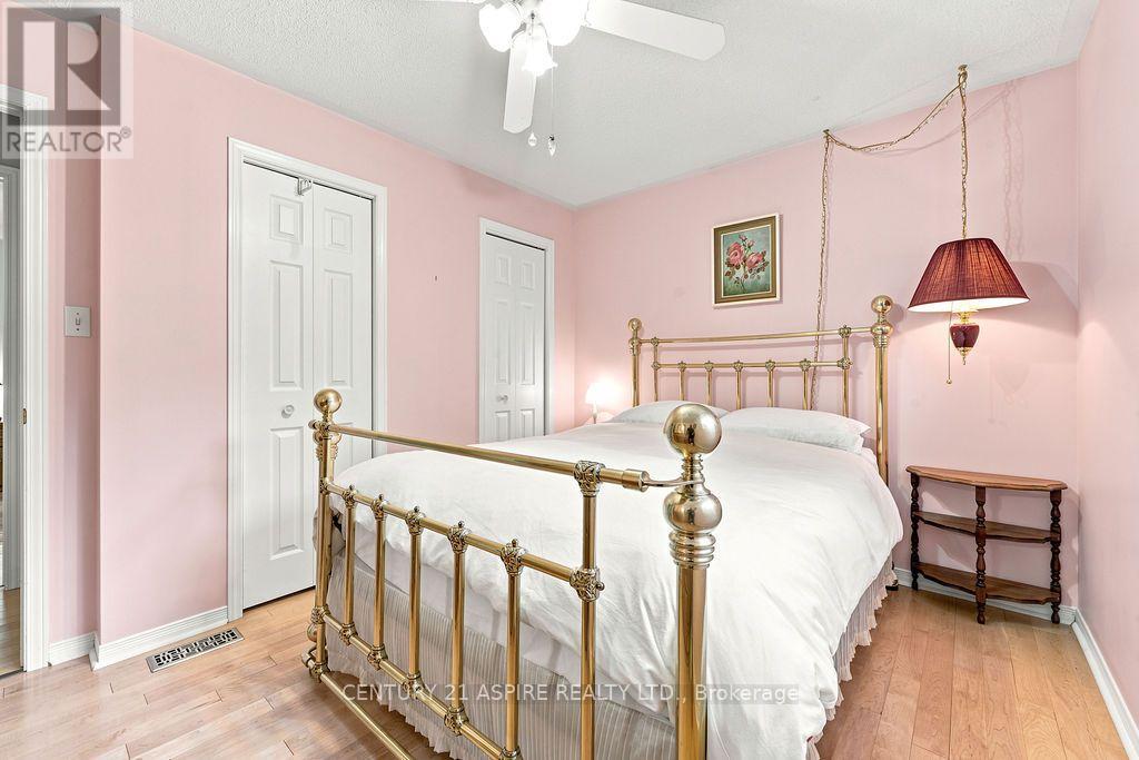 23 CARDINAL CRESCENT - 18