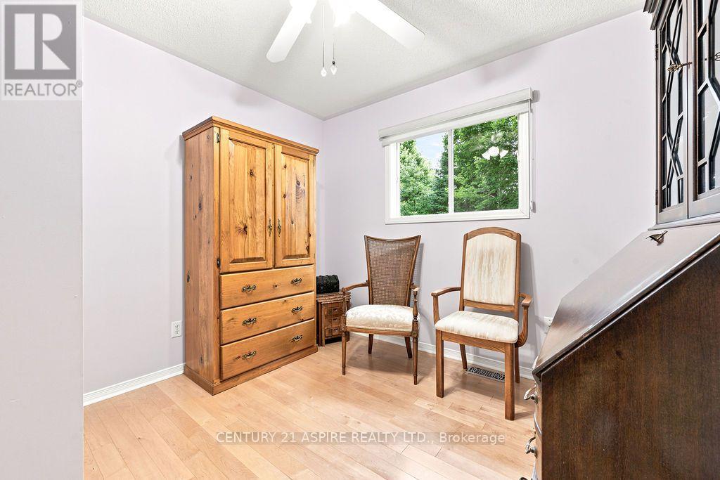 23 CARDINAL CRESCENT - 20