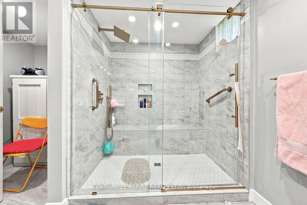 23 CARDINAL CRESCENT - 28