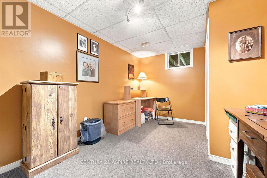 23 CARDINAL CRESCENT - 30