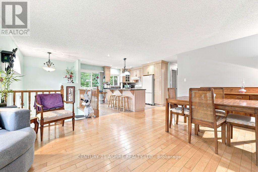 23 CARDINAL CRESCENT - 8