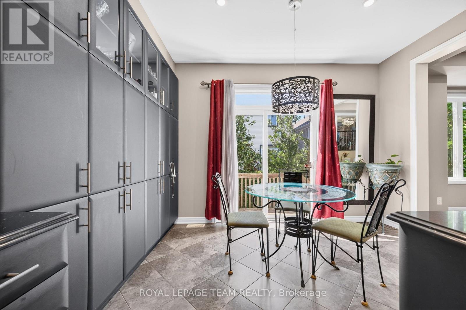 340 GALLANTRY WAY - 21
