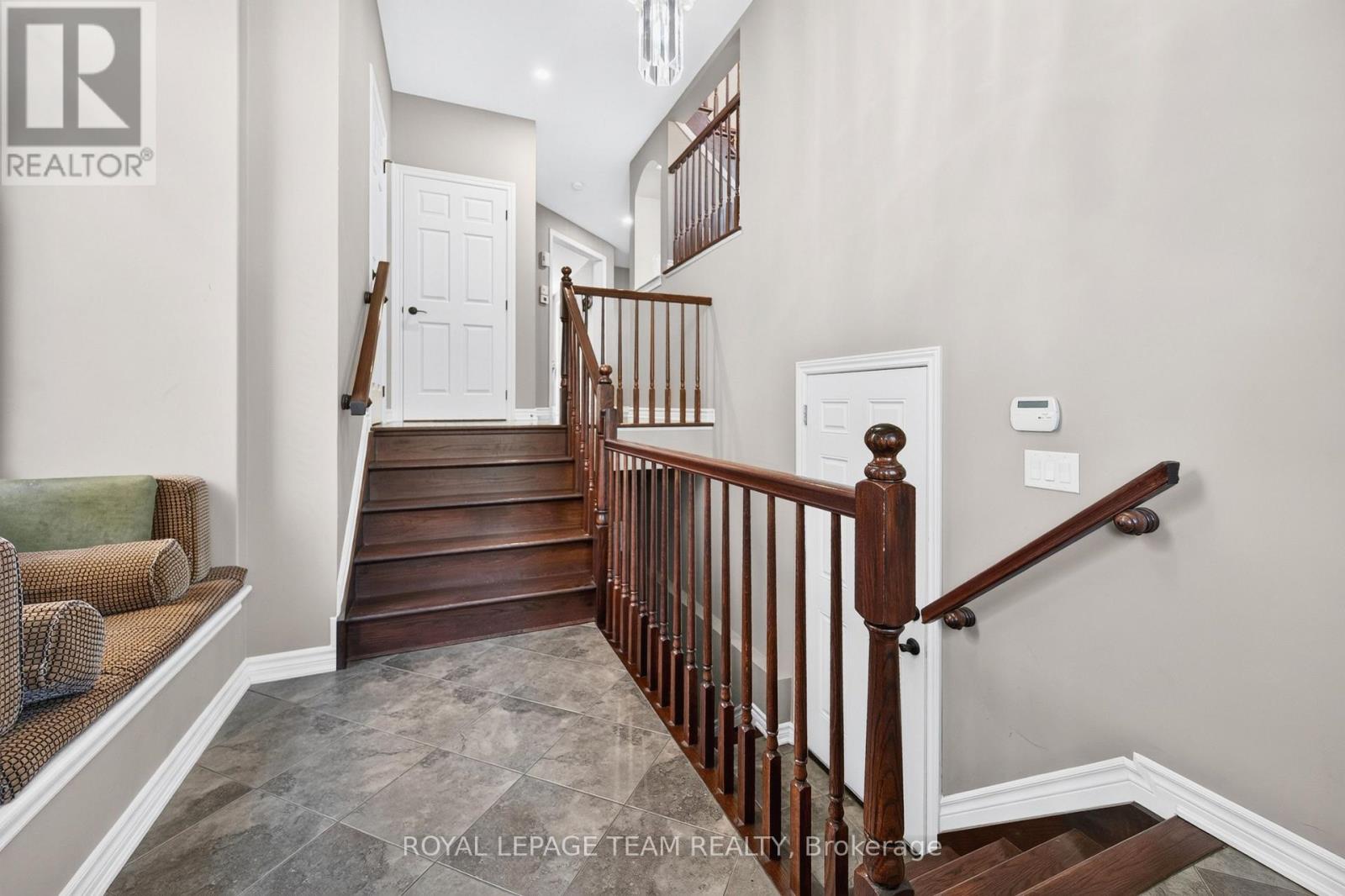 340 GALLANTRY WAY - 7
