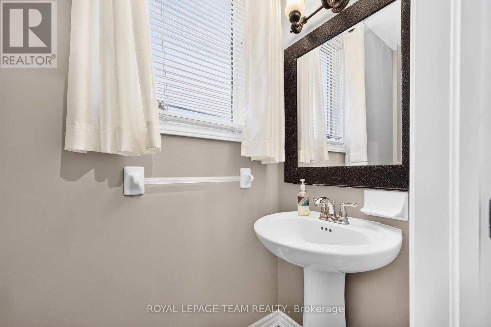 340 GALLANTRY WAY - 8